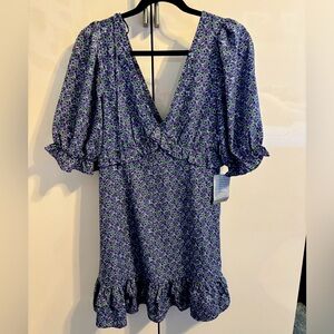 Floral mini dress with puffer sleeves